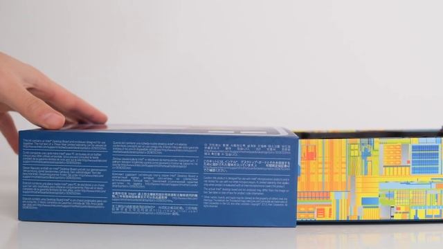Intel NUC Packaging with audio chip смотреть онлайн