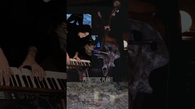 Live version of the #AppleTV #PrehistoricPlanet #Badlands #theme.Performed the Triceratone. смотреть онлайн