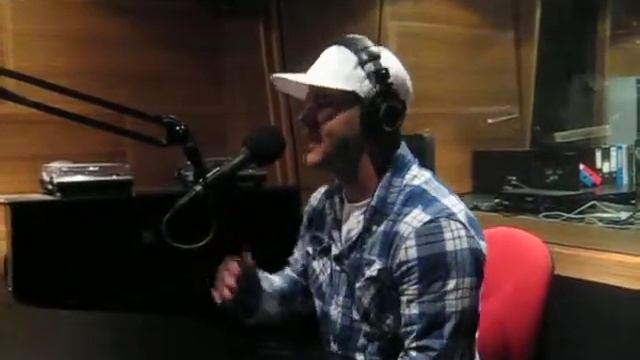 Kid Mac Live on The Black Label Show..www.myspace.com/blacklabelshow смотреть онлайн