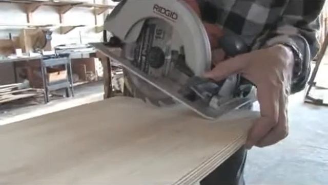 Cutting a Window End with a Circular Saw смотреть онлайн