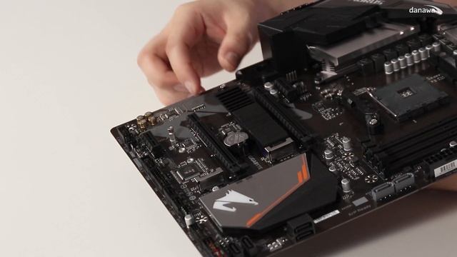 GIGABYTE B450 AORUS ELITE смотреть онлайн