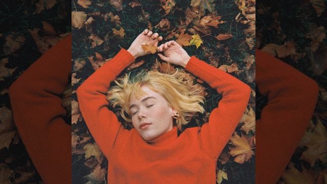 girl in red - we fell in love in october (official instrumental) смотреть онлайн