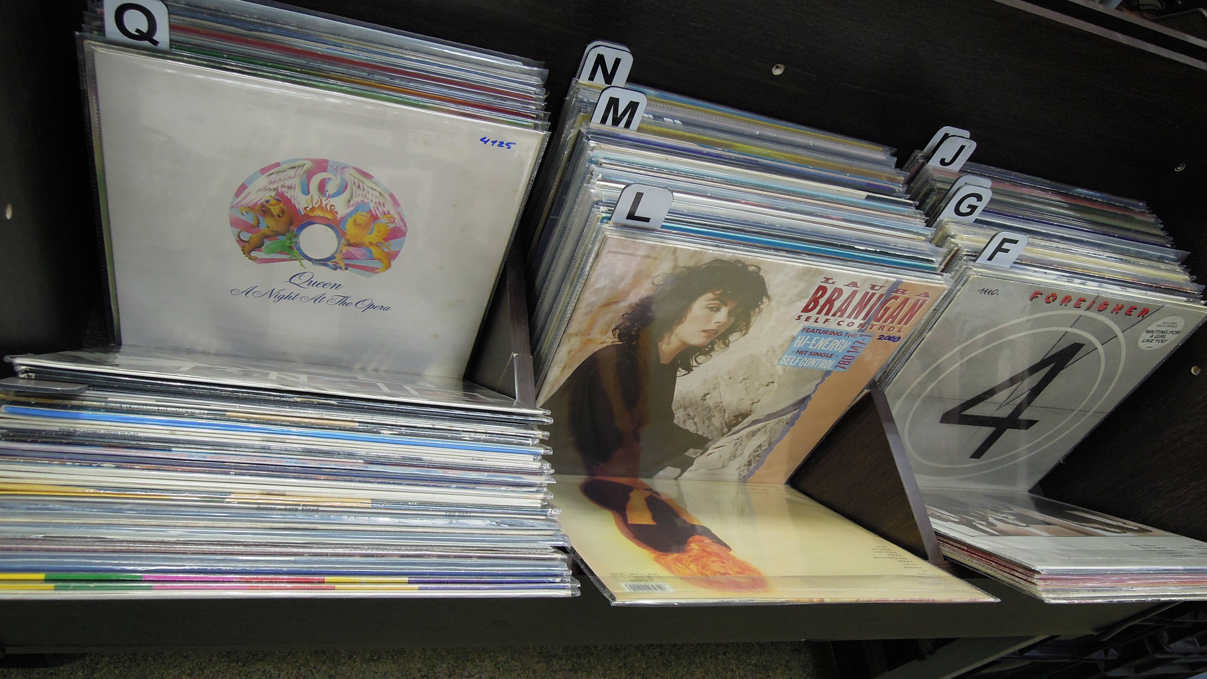QUEEN VINYL и другие винил пластинки