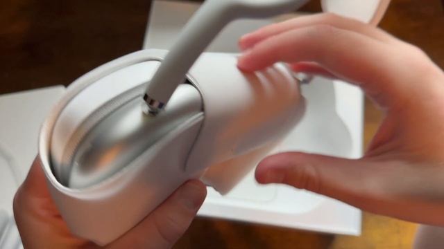 AirPods Max Unboxing смотреть онлайн