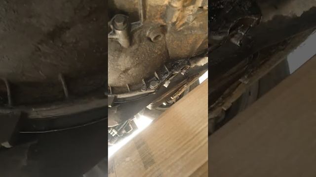 Alfa Romeo 147, теч след смяна на съединител смотреть онлайн