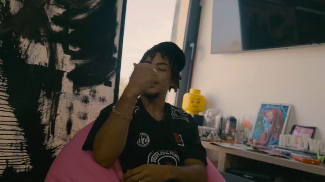 MAC 11 - Telegram (Clip Officiel) смотреть онлайн