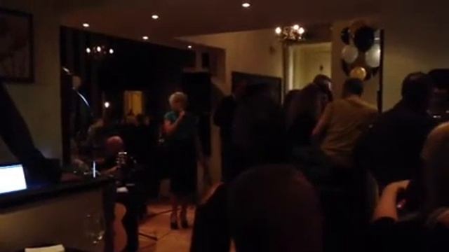 Samantha Phillips amazing solo of skyfall James Bond смотреть онлайн