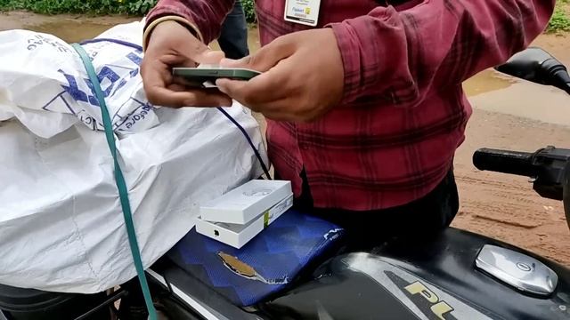 iphone 13 unboxing flipkart big billion days |Adivasi Boy смотреть онлайн