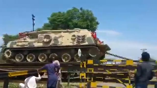 Pakistan army tanks al khalid T80ud and al zarrar tanks смотреть онлайн