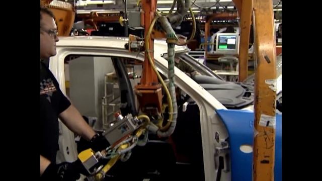 Chrysler Brampton Assembly Plant, Canada (2010) смотреть онлайн