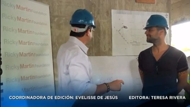 Ricky Martin Visits Tau Center in Loiza, PR смотреть онлайн
