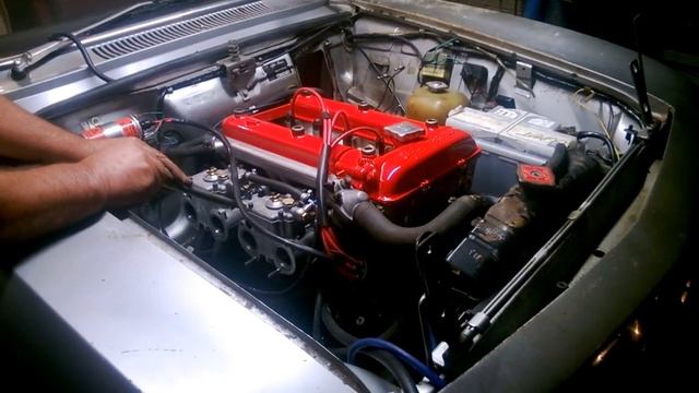 Redemarrage Alfa romeo 1750 gt bertone de 1969. смотреть онлайн