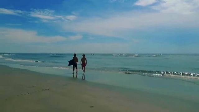Beach weekend🌴🌊 смотреть онлайн