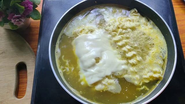 Just 2 Minutes Cheese Maggi Recipe | Street Style Maggi Recipe Without Vegetable /Quick Maggi Recip смотреть онлайн