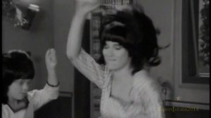 CHER: The Shoop Shoop Song (It's In His Kiss) - (Widescreen) - SUPER HQ - HD