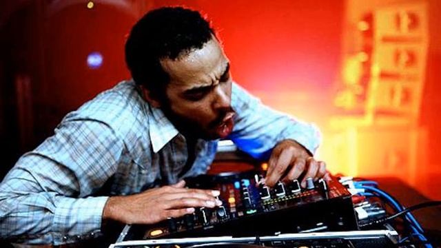 Dj Mehdi Mini Mix - Annie Mac - BBC Radio 1 смотреть онлайн