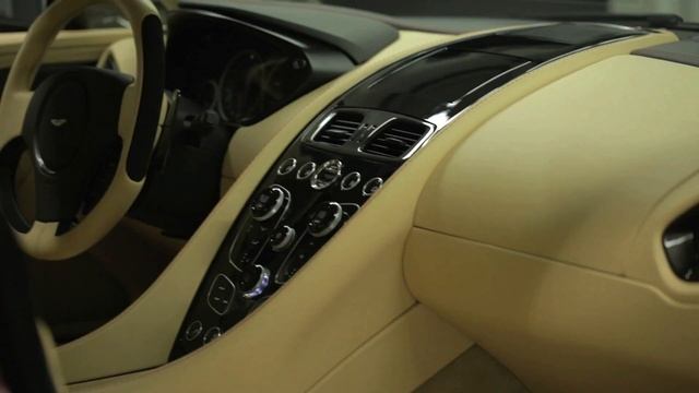 New Aston Martin Vanquish first video смотреть онлайн