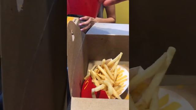 Big Mac bundle смотреть онлайн