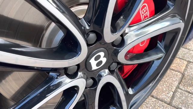 2018 Bentley Continental GT W12 смотреть онлайн