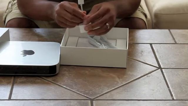 2011 Mac Mini Unboxing смотреть онлайн