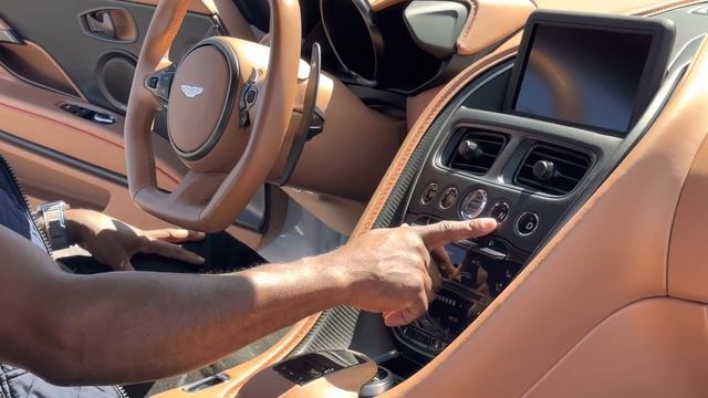 2020 Aston Martin DBS Superleggera | The Flagship of the Aston Martin lineup. смотреть онлайн