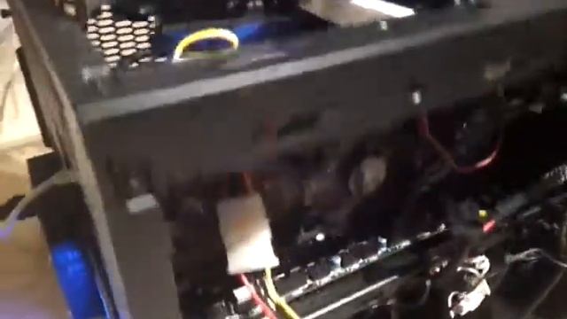3 x HD7950 Card Litecoin Mining Rig Hashing at 1800 kh/s смотреть онлайн
