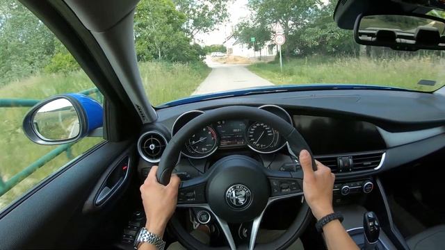 Alfa Romeo Giulia Veloce 2.0 280 AT8 Q4 Misano Blue
