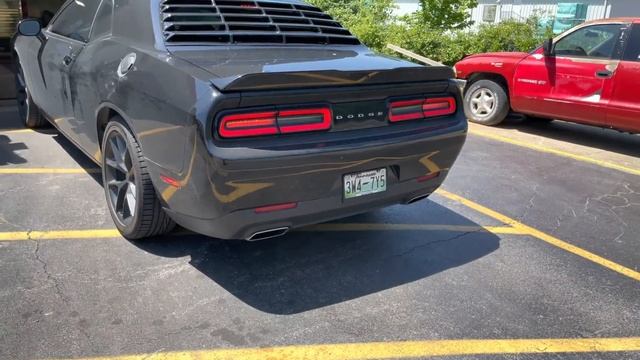 Dodge Challenger 3.6L V6: FLOWMASTER SUPER 10 Vs VIBRANT BOTTLE RESONATORS!