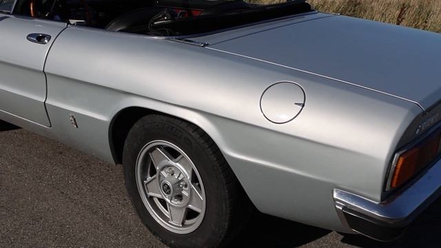Alfa Romeo Spider 2.0 - Series 2 - 1972 - Stelvio Automobili, Copenhagen смотреть онлайн