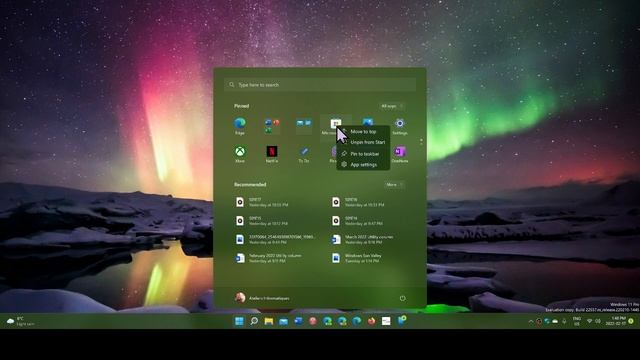 Windows 11 will let you make app folders in start in a future update now on build 22557 смотреть онлайн