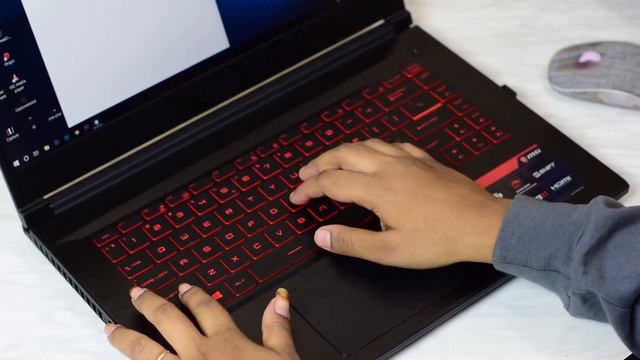 MSI GF63 8RD GAMING LAPTOP смотреть онлайн