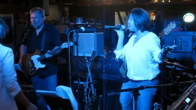 GILGA MESH live - Chain Of Fools - 1.MOV смотреть онлайн