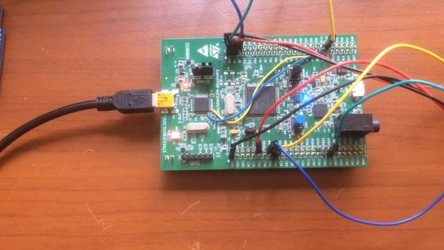 MMDVM en STM32F4 смотреть онлайн