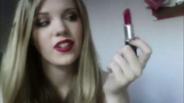 M.A.C RiRi Woo Review! смотреть онлайн