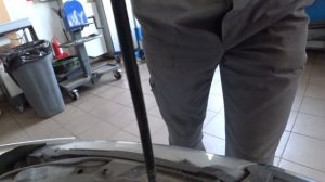 Skoda Rapid замена ламп ДХО и дальнего света с цоколем H15