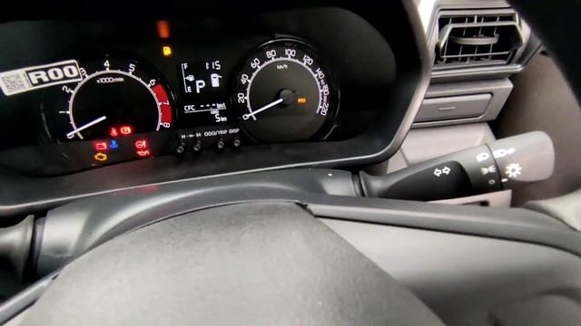 Review Daihatsu Rocky 1.2 Tipe M Matic CVT Warna Hitam Terbaru 2021 - Paling Standar смотреть онлайн
