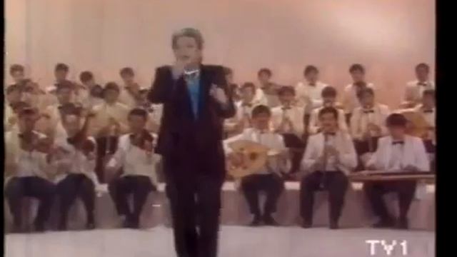 Zeki Müren Gözlerin Doğuyor Gecelerime Orijinal Klip İzle смотреть онлайн