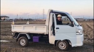 Daihatsu Hijet dump truck
