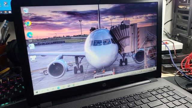[Laptop giá rẻ] HP 15-bs0xx đáp ứng giáo viên, học sinh, văn phòng смотреть онлайн