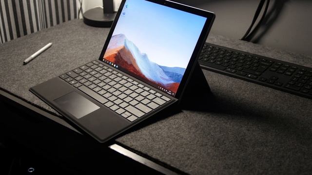MS Surface Pro 7+ dla biznesu - rzut oka na nową generację tabletu Microsoftu смотреть онлайн