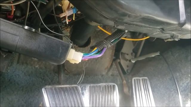 cadillac brougham 1992 instal new radio beside Delco 16153946 смотреть онлайн
