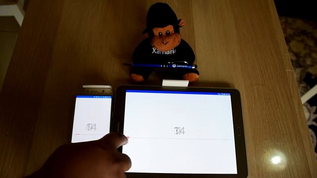 Real-Time Xamarin.Forms (Android and iOS) Apps using SignalR Core (ASP.NET Core 2.0) смотреть онлайн