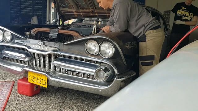 1959 dodge Coronet chp,First start since...who knows.last licensed 1974 смотреть онлайн