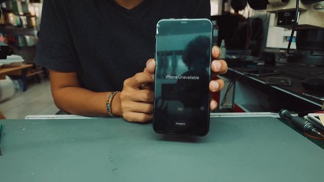 เปลี่ยนจอ iPhone 11 Pro Max #เปลี่ยนจอไอโฟน #ซ่อมไอโฟน смотреть онлайн