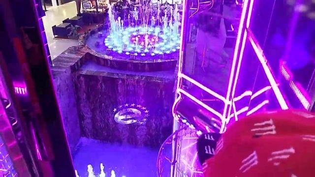 Катаемся в лифте с подсветкой тц Европейский смотреть онлайн