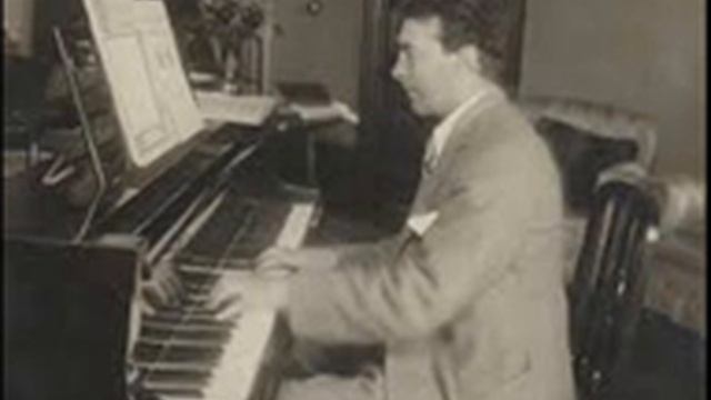 Benno Moiseiwitsch plays Liszt "Fantaisie Hongroise" смотреть онлайн