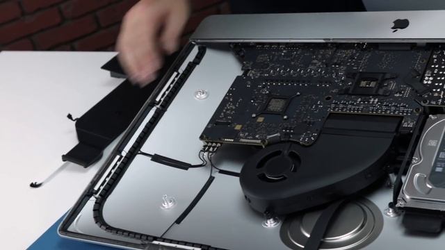 2017 27-inch Apple IMac With Retina 5K Display Unboxing And Teardown (iMac18,3)