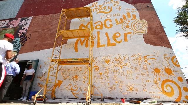 Pittsburgh youth honor Mac Miller with tribute mural смотреть онлайн