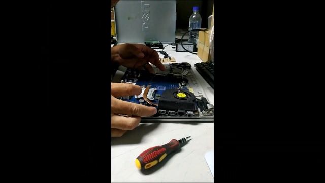 Notebook Samsung RV411 - Não inicializa windows 10 - Troca bateria bios смотреть онлайн