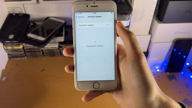 iOS 15.4.1 Update NOT Working/Showing SOLVED! [15.4 showing instead of 15.4.1] смотреть онлайн